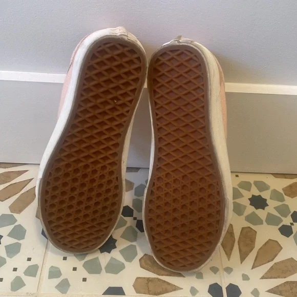 Pink Vans size 7.0 women - Picture 3 of 4